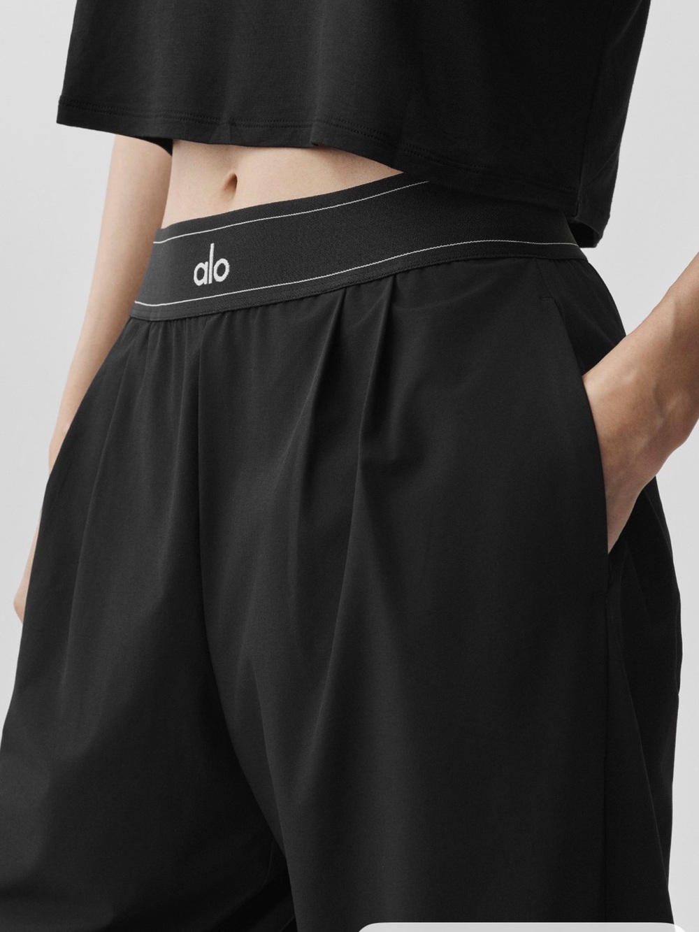 Alo Yoga Suit Up Trousers!
